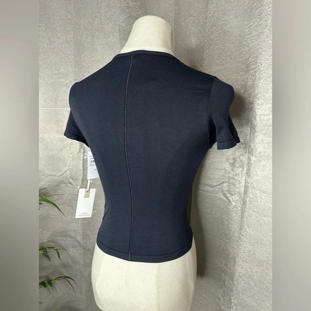 NWT GOOD AMERICAN Women’s So Soft Sculpted Tee in Black001 Sz 00/0
